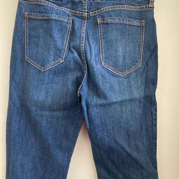 Old Navy Boyfriend Jeans NWT - Picture 4 of 10